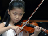 バイオリン部門　初級クラス1位　TAM Wan Ching, Hannah 